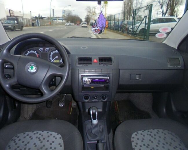 půjčím škoda octavia I